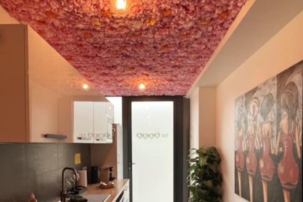 Appartement Balneo Et Sauna Prives The Red Room Mauguio Esterno foto